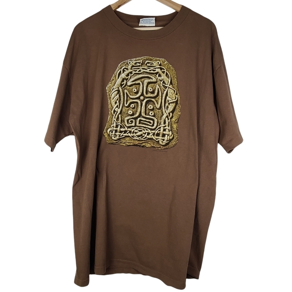 Vintage‎ United Design T-Shirt Tribal Print Single Stitch Soft Goods Brown